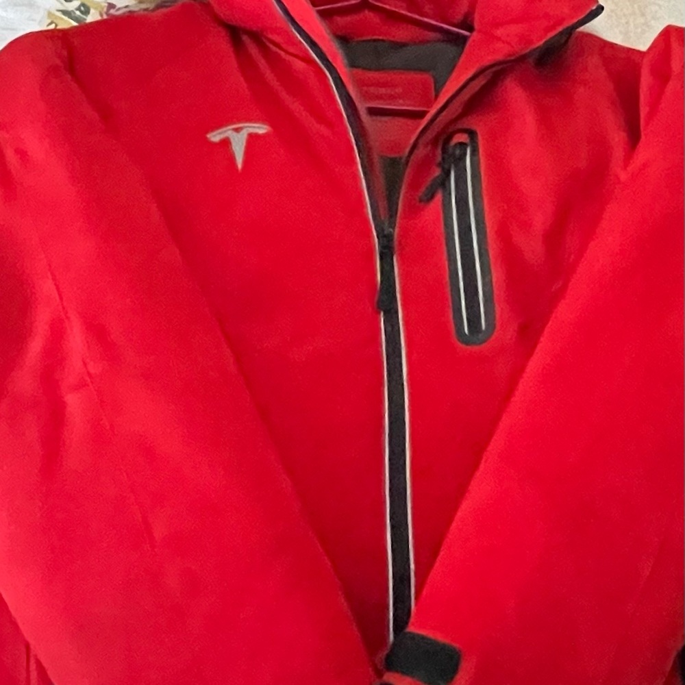 Tesla logo winter jacket w/hood zipper.